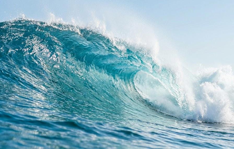 Surgesの基本的な意味